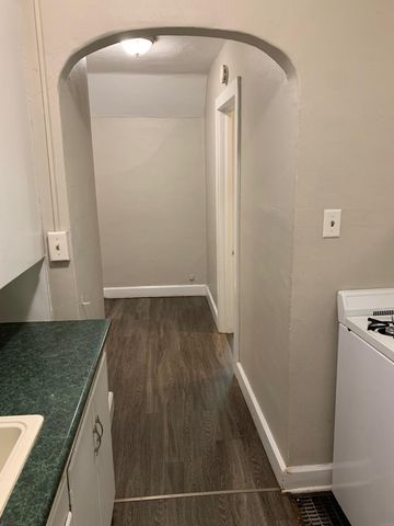 706 W 12th Street, Cedar Falls, IA 50613