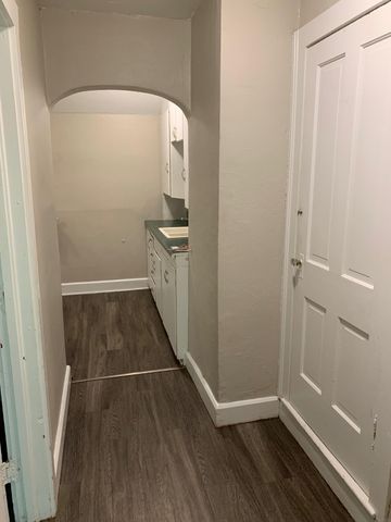 706 W 12th Street, Cedar Falls, IA 50613