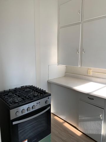 706 W 12th Street, Cedar Falls, IA 50613