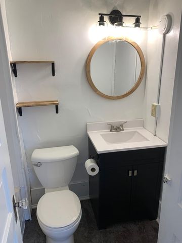 706 W 12th Street, Cedar Falls, IA 50613