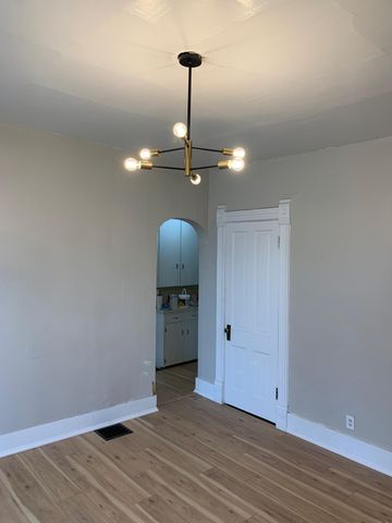 706 W 12th Street, Cedar Falls, IA 50613