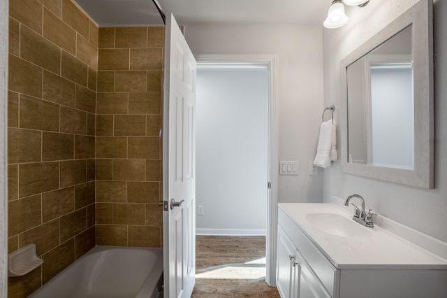 306 Foster Street, Tomball, TX 77375