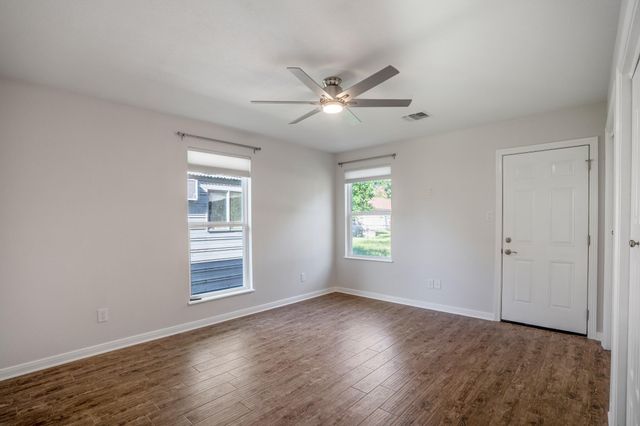 306 Foster Street, Tomball, TX 77375