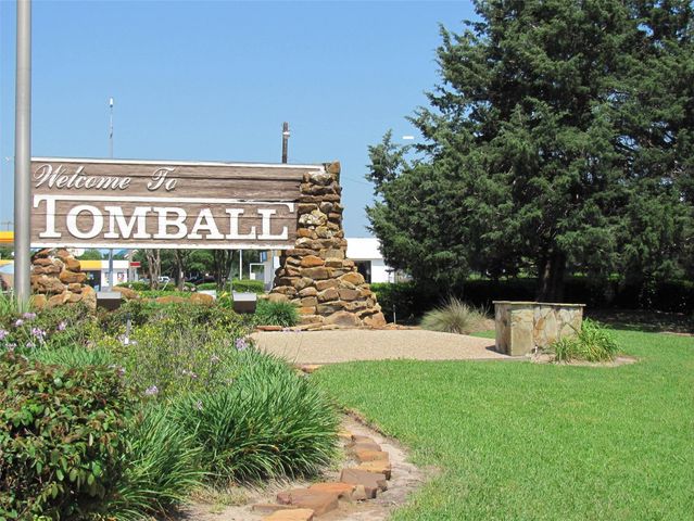 306 Foster Street, Tomball, TX 77375