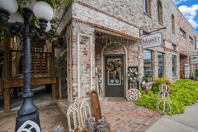 306 Foster Street, Tomball, TX 77375