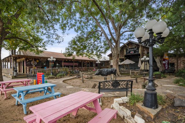 306 Foster Street, Tomball, TX 77375