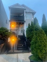 1829 S Carpenter Street 1, Chicago, IL 60608