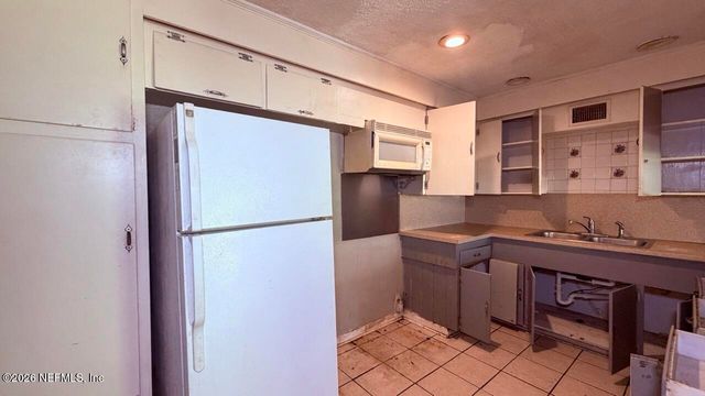 22 MONTE Street, Jacksonville, FL 32254
