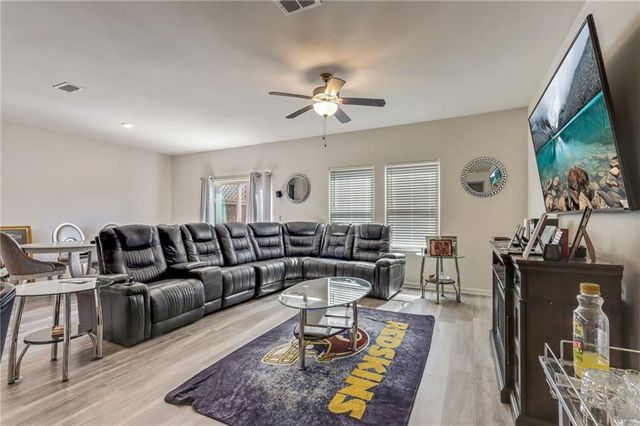 791 Ironhorse SW Lane, Mableton, GA 30126