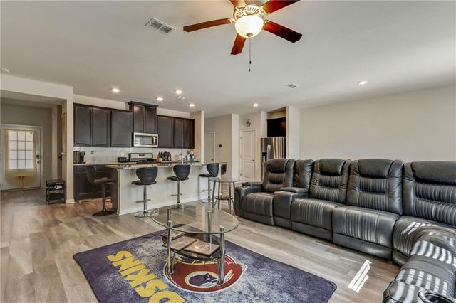 791 Ironhorse SW Lane, Mableton, GA 30126