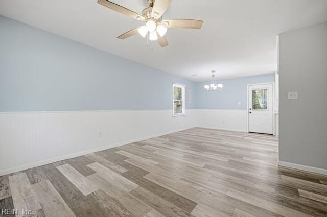 7398 Battery DR, Gloucester, VA 23061