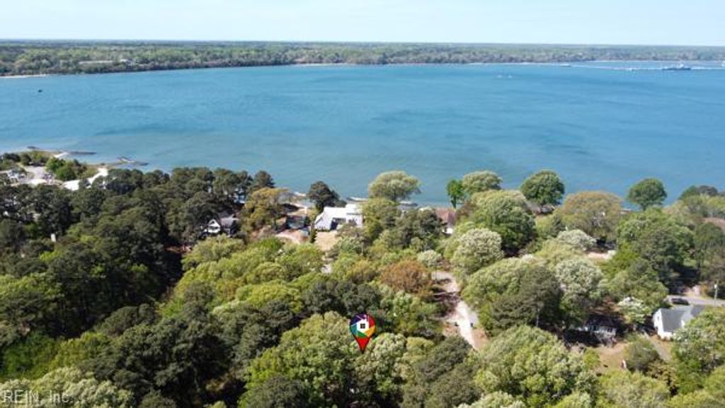 7398 Battery DR, Gloucester, VA 23061