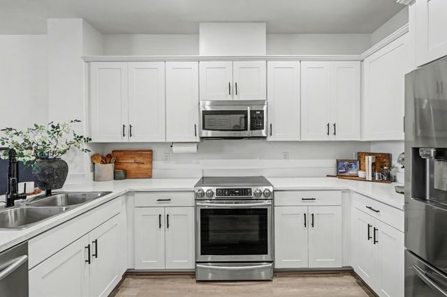 3034 Mesmerizing Walk, Sacramento, CA 95835