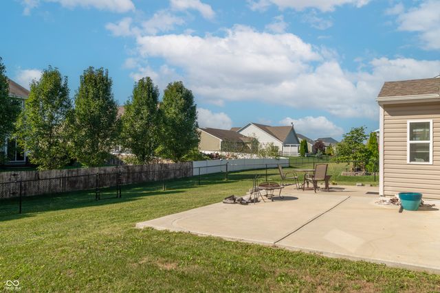 841 Cherry Tree Lane, Greenwood, IN 46143