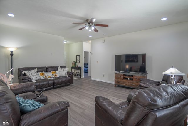 841 Cherry Tree Lane, Greenwood, IN 46143