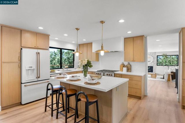 37 Pulido Ct, Danville, CA 94526