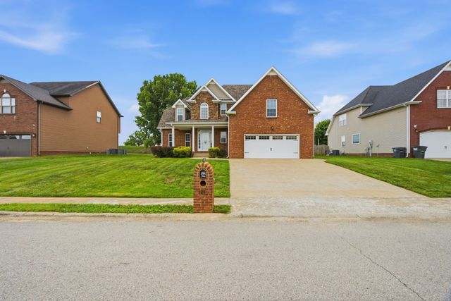 124 Covey Rise Cir, Clarksville, TN 37043