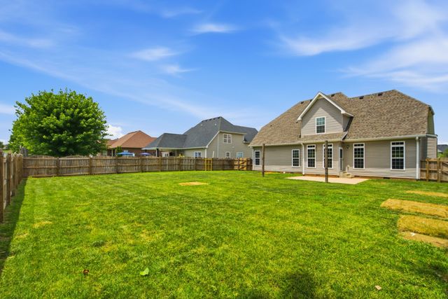 124 Covey Rise Cir, Clarksville, TN 37043