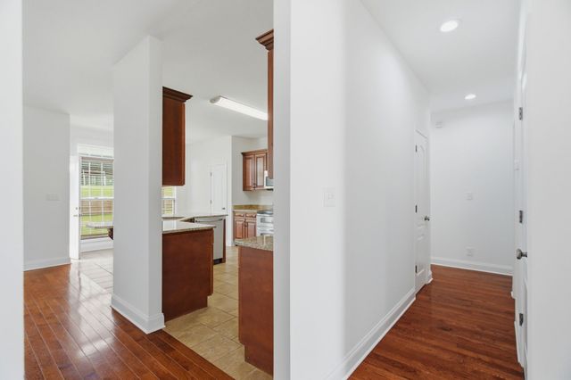 124 Covey Rise Cir, Clarksville, TN 37043