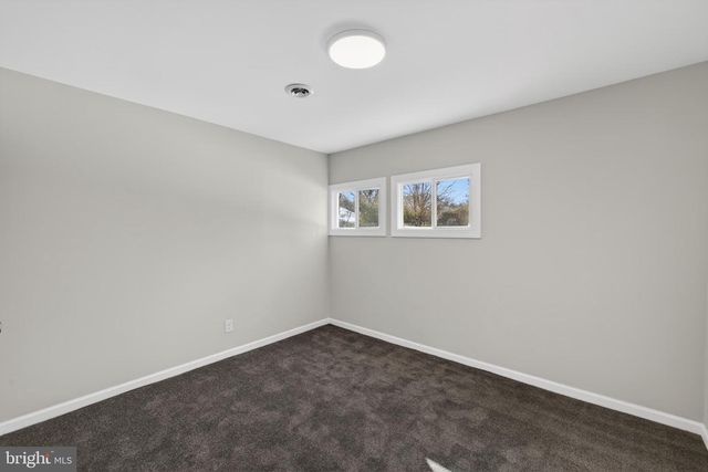 3 MARLYN RD, Newark, DE 19713