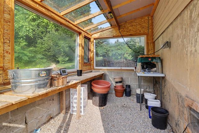 9752 Fuller Road, Greenville, MI 48838
