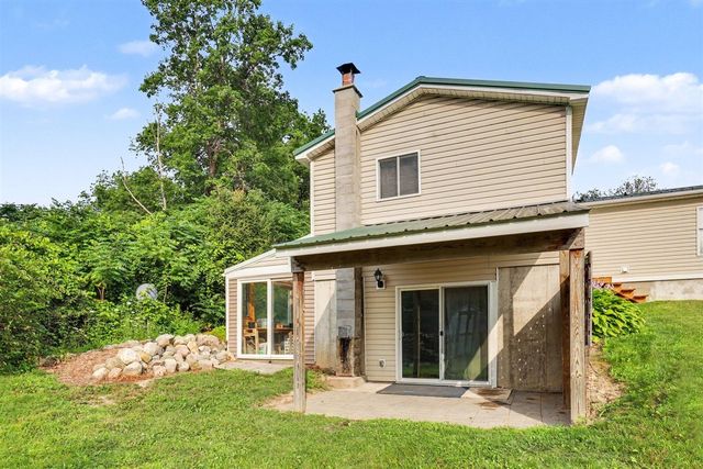 9752 Fuller Road, Greenville, MI 48838