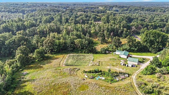 9752 Fuller Road, Greenville, MI 48838
