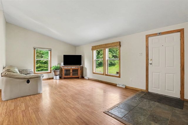 9752 Fuller Road, Greenville, MI 48838
