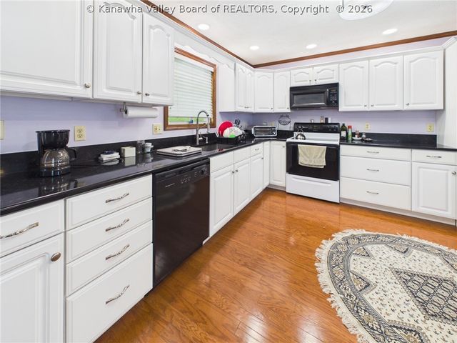 5233A Beechcrest Drive, Cross Lanes, WV 25313