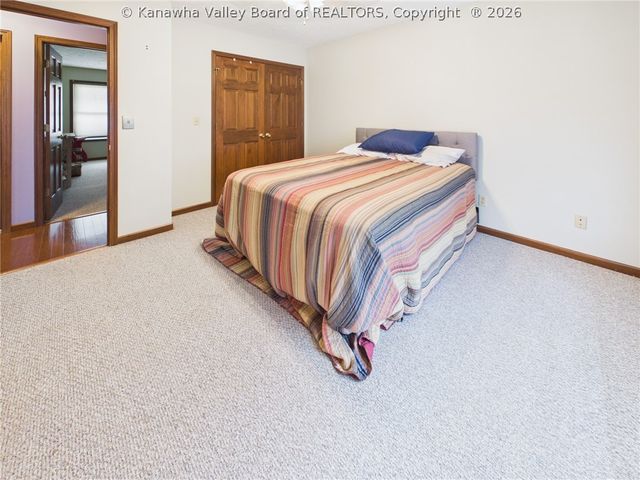 5233A Beechcrest Drive, Cross Lanes, WV 25313