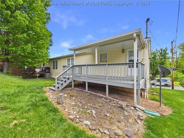5233A Beechcrest Drive, Cross Lanes, WV 25313