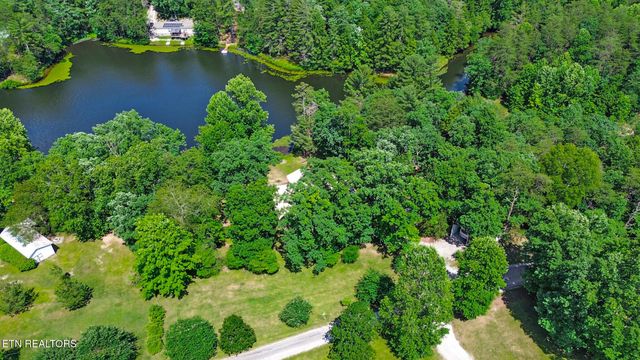 68 Boone Dock Rd, Jamestown, TN 38556