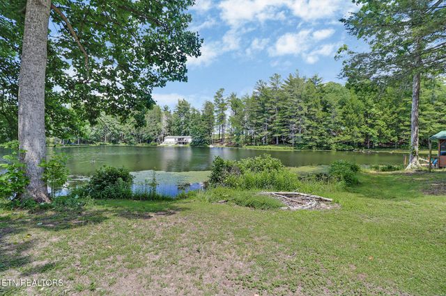68 Boone Dock Rd, Jamestown, TN 38556