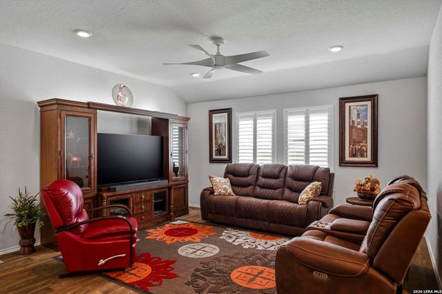 937 Cinnamon Teal, Seguin, TX 78155