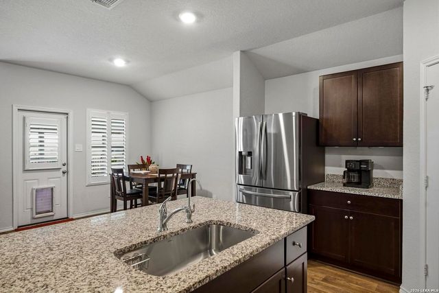 937 Cinnamon Teal, Seguin, TX 78155