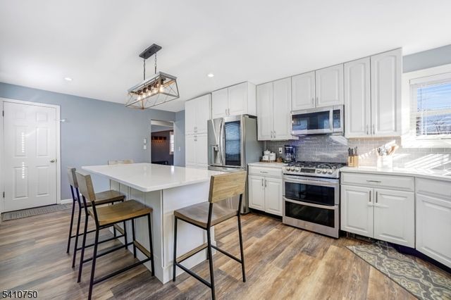 23 Berkshire Rd, Fair Lawn Boro, NJ 07410