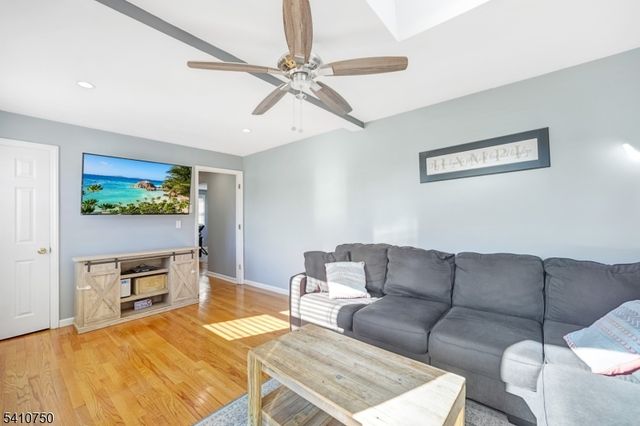 23 Berkshire Rd, Fair Lawn Boro, NJ 07410