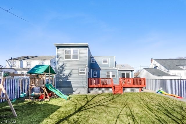 23 Berkshire Rd, Fair Lawn Boro, NJ 07410