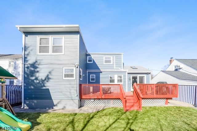 23 Berkshire Rd, Fair Lawn Boro, NJ 07410