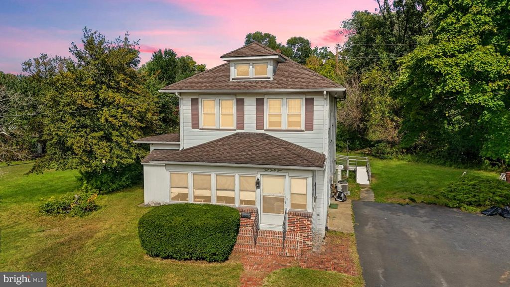 433 WILBUR HENRY DR, FLORENCE, NJ 08518 — exterior