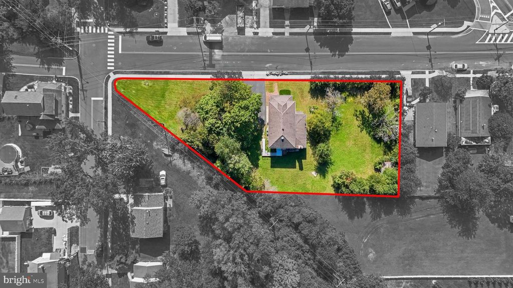 433 WILBUR HENRY DR, FLORENCE, NJ 08518 — photo 3
