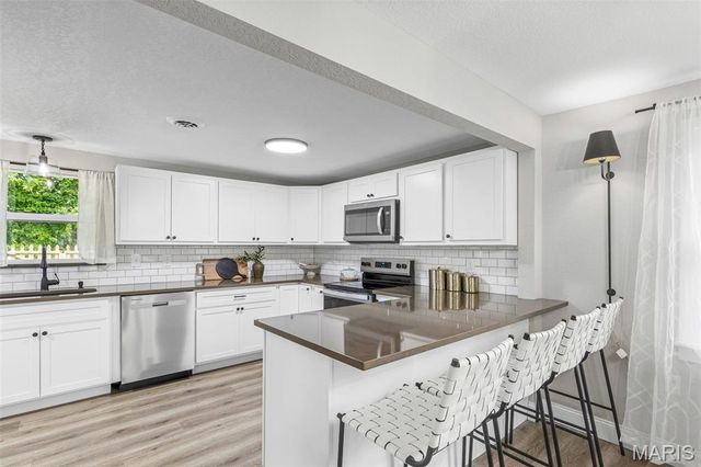 608 N 4th Street, De Soto, MO 63020