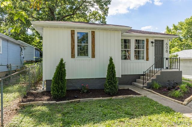 608 N 4th Street, De Soto, MO 63020