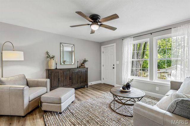 608 N 4th Street, De Soto, MO 63020