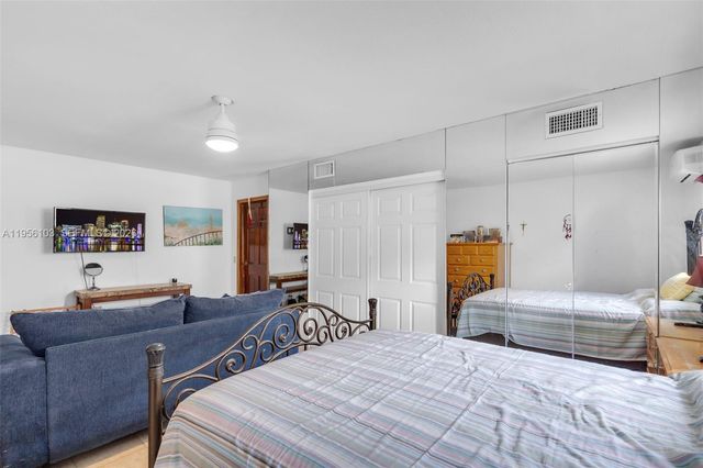 10631 NW 28th Street, Sunrise, FL 33322