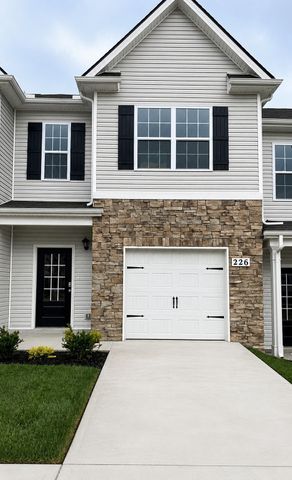226 Warrior Pl, Ashland City, TN 37015