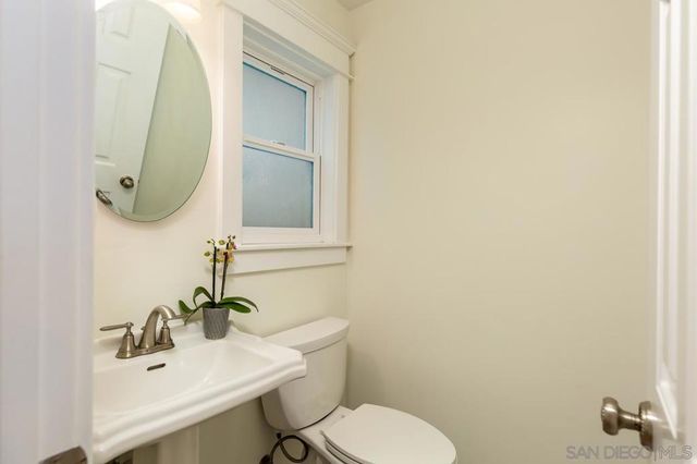 457 D Ave, Coronado, CA 92118