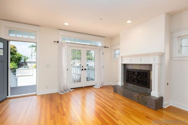 457 D Ave, Coronado, CA 92118