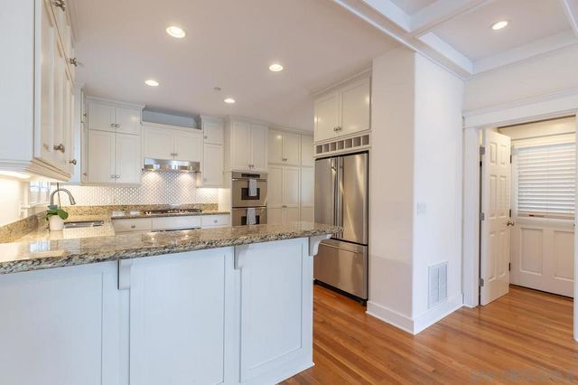 457 D Ave, Coronado, CA 92118