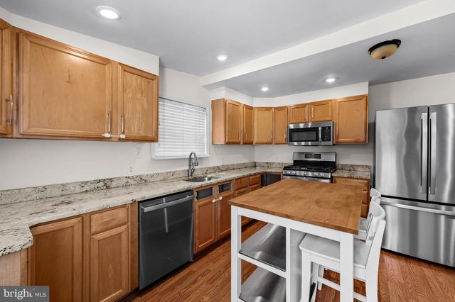 21 E WEST ST E, Baltimore, MD 21230